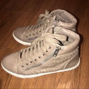 Steve madden high sneakers